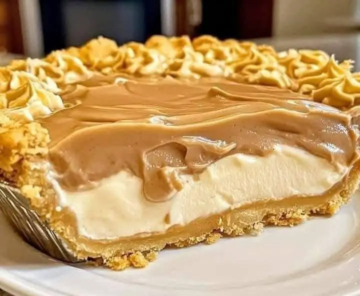 Creamy Caramel Custard Pie: The Dessert That’ll Make You the Favorite Guest Forever