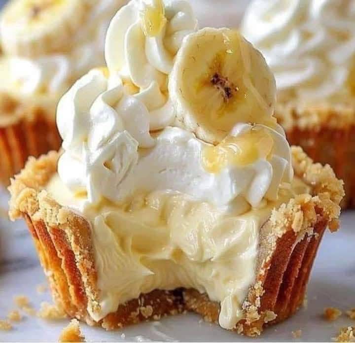 Banana Cream Pie Cupcakes (Yep, They’re As Good As They Sound)