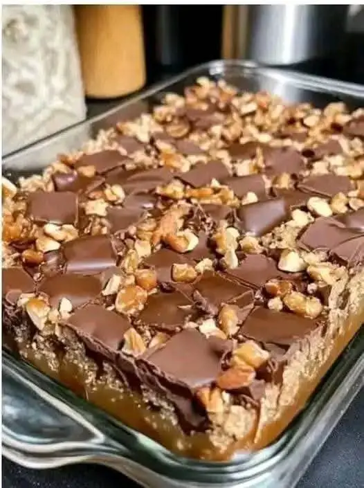 Caramel Chocolate Crunch Bars That’ll Wreck Your Willpower (In the Best Way)