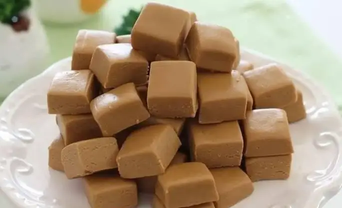 Dulce de Leche Squares That’ll Have You Hiding the Pan (Trust Me)
