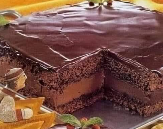 Chocolate Layer Cake Recipe (That’ll Straight-Up Steal the Show)