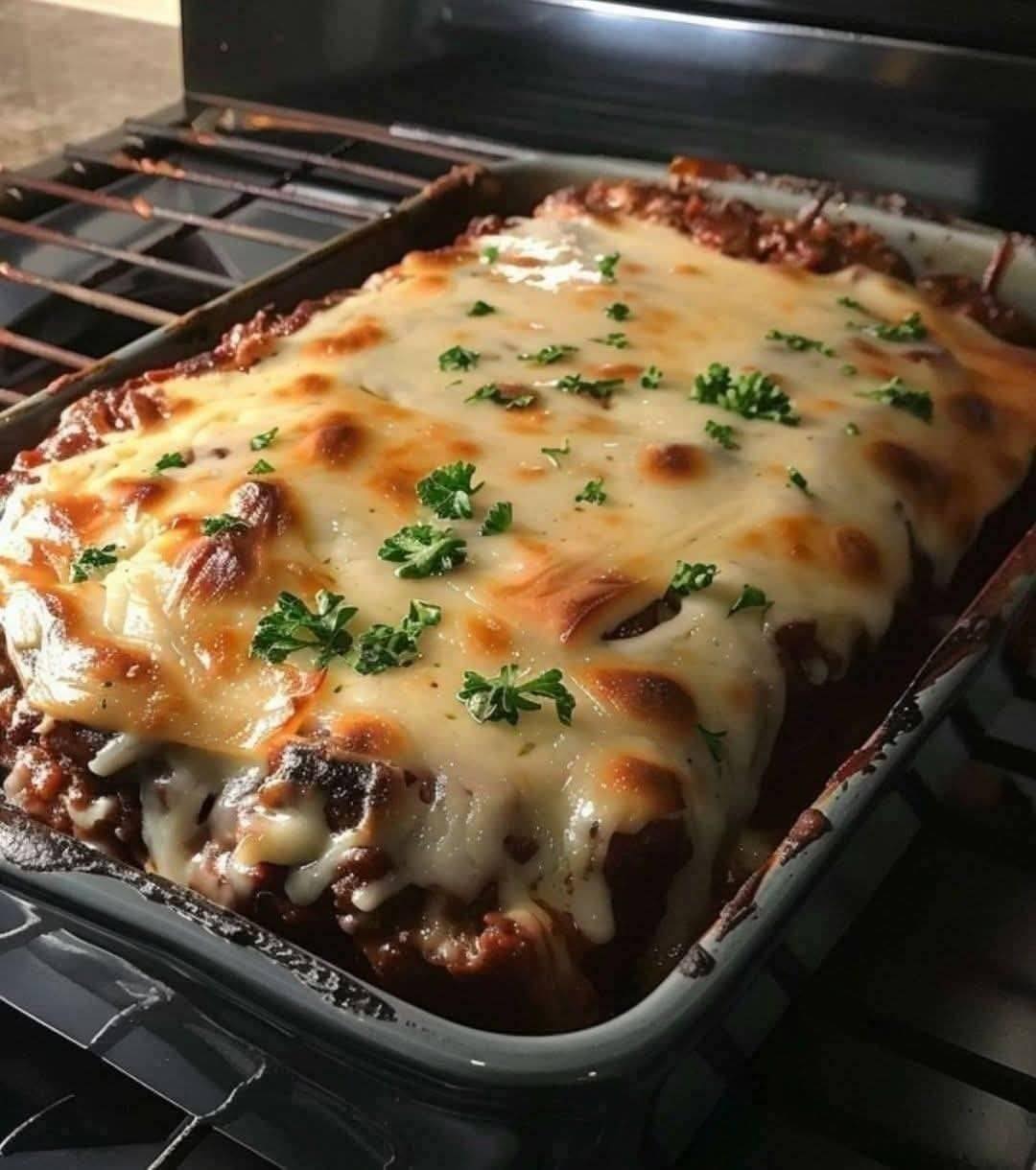 Philly Cheesesteak Casserole Bake – A Cheesy, Meaty Hug in a Dish