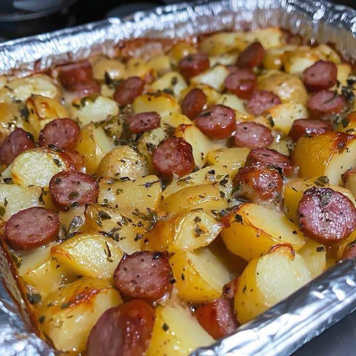 Sausage and Sauerkraut Skillet: The Weeknight Wonder You Didn’t Know You Needed