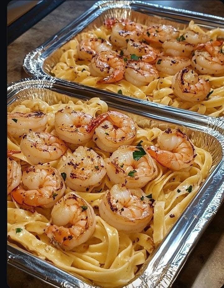 One-Pan Shrimp Fettuccine Alfredo: Creamy Comfort in 30 Minutes (With Way Less Cleanup)