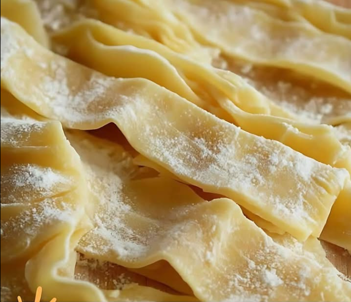 Homemade Egg Noodles – Just 5 Ingredients and Pure Comfort