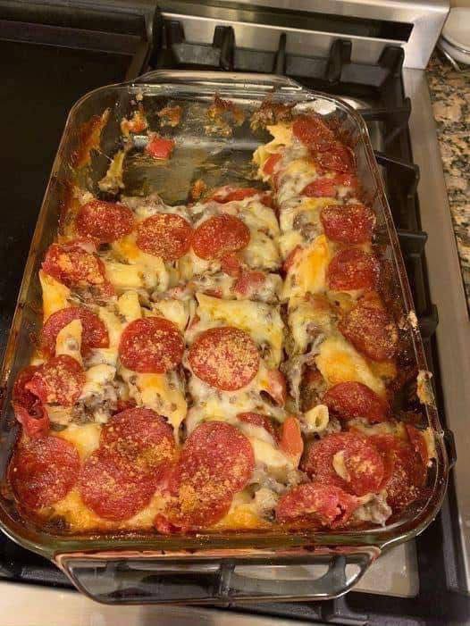 Low-Carb Pizza Casserole: The Cozy Weeknight Dinner That Feels Like a Hug